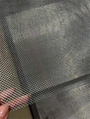 White titanium mesh White titanium mesh