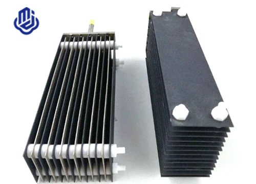 Anode de titane de revêtement pour l'électrolyse